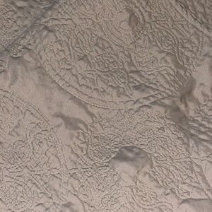 Luxurious Cream Quilted Bedspread